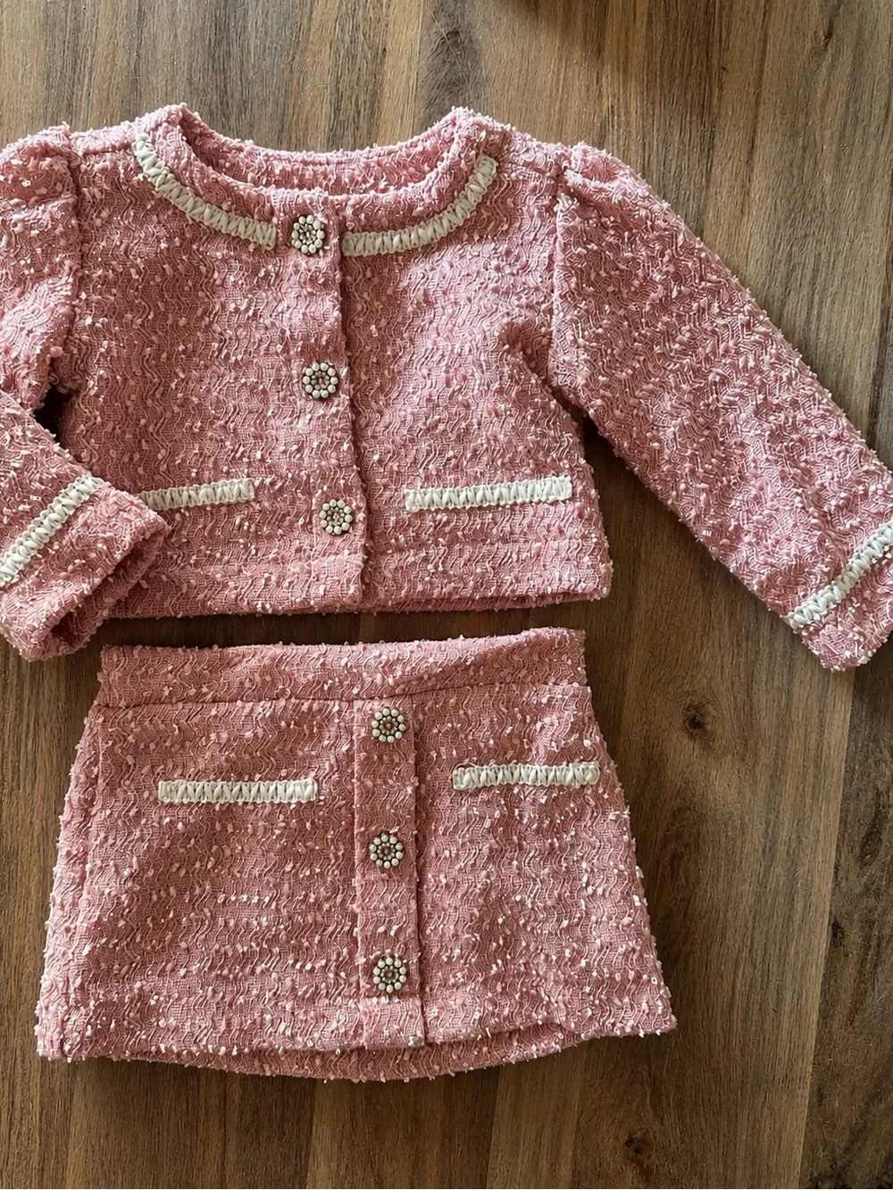 Le Chic Girls Size 2 Pink Tweed Skirt Suit Set Pearl Buttons Elle Woods
